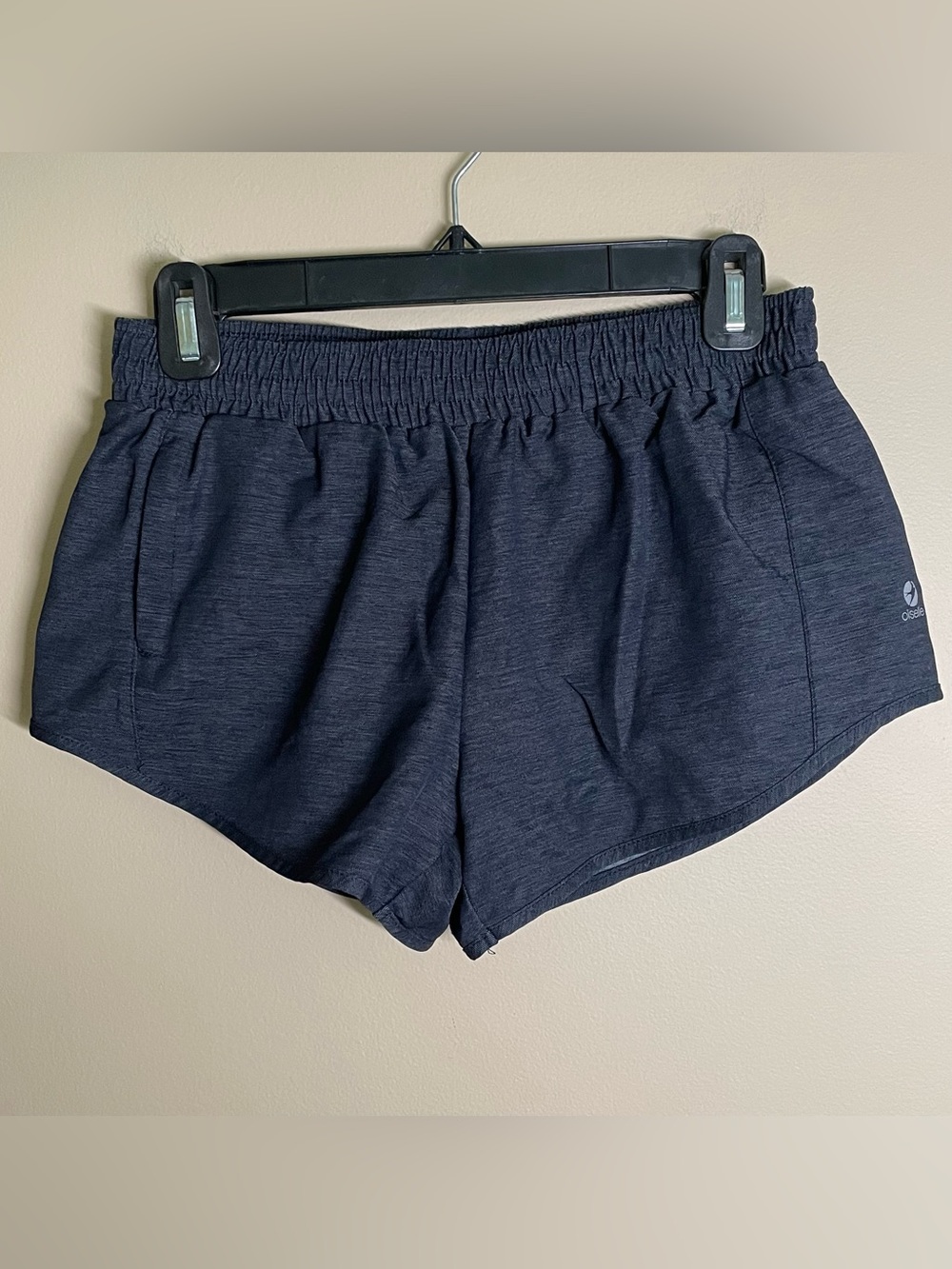 Oiselle Run Shorts Lori Faux Denim Chambray Liner Briefs Inseam 3" Women Size 4